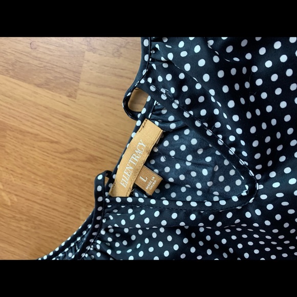 Polka dot Ellen Tracy top! - Picture 2 of 3